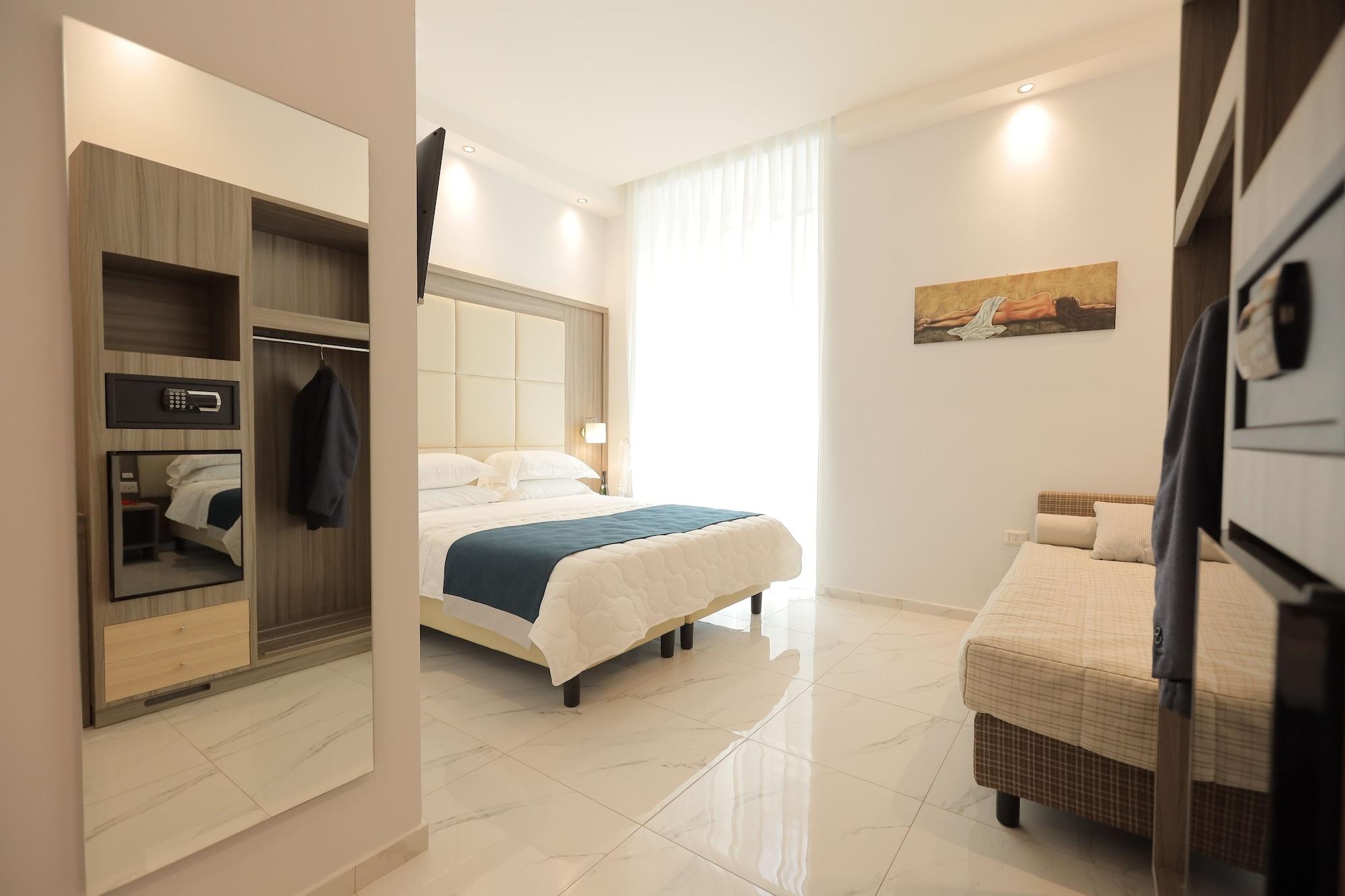Garibaldi Suite Napels Buitenkant foto