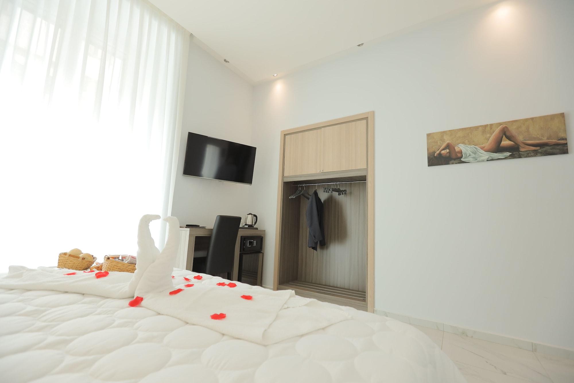 Garibaldi Suite Napels Buitenkant foto