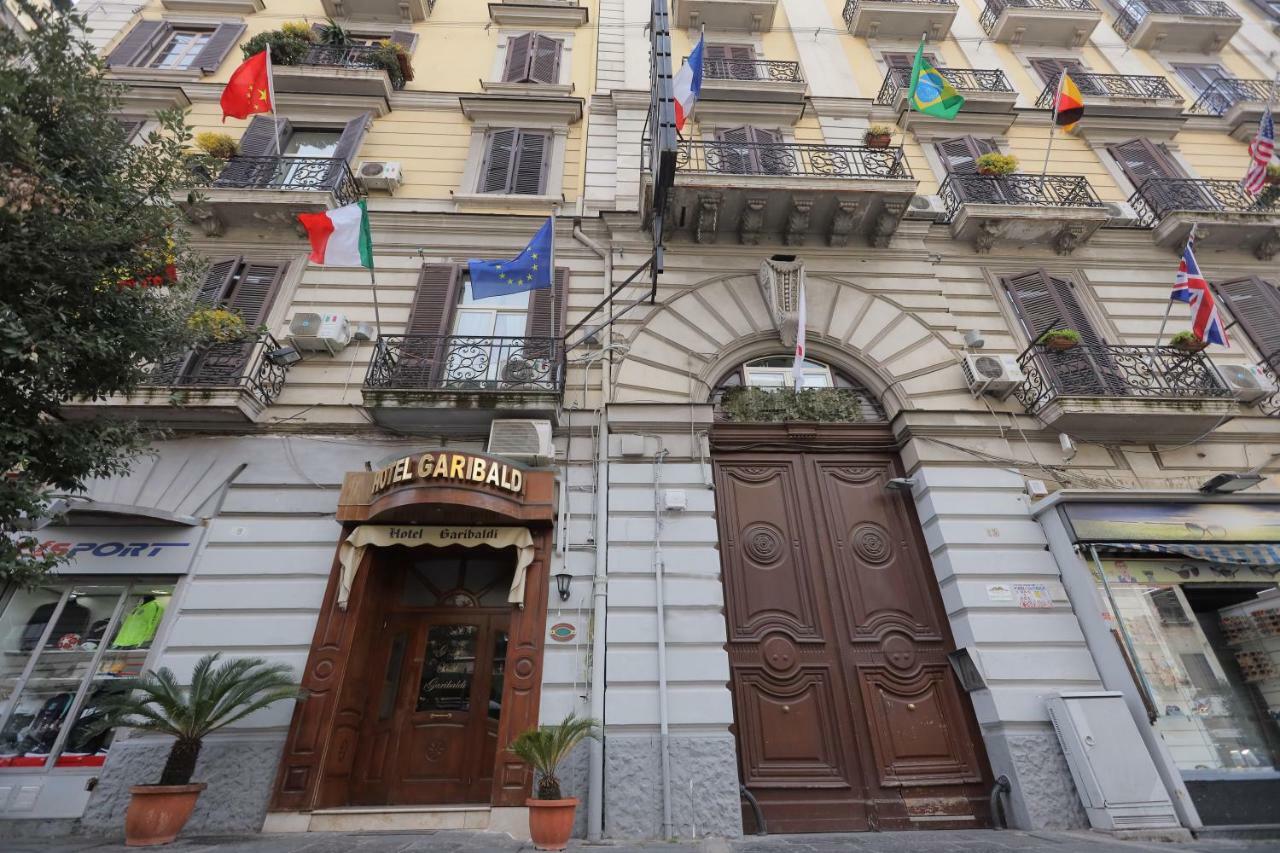 Garibaldi Suite Napels Buitenkant foto